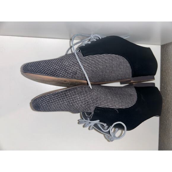 Shoes of Prey Preppy Academia Professional Business Houndstooth Peephole Loafers - Picture 3 of 6